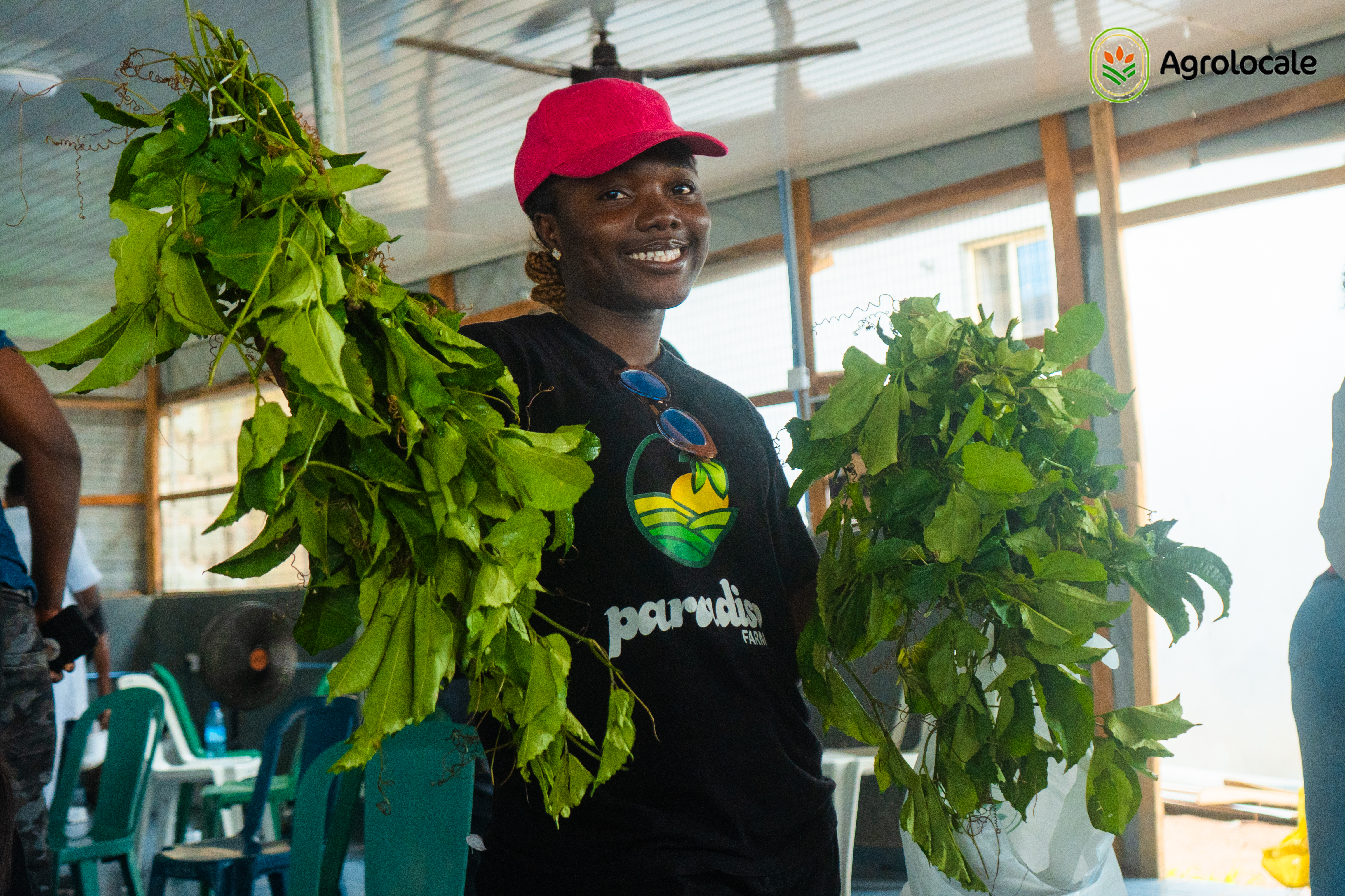 A lady holding vegies